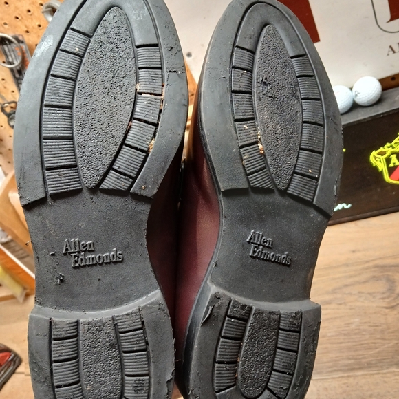 Men's Allen Edmonds shoes - Picture 8 of 9